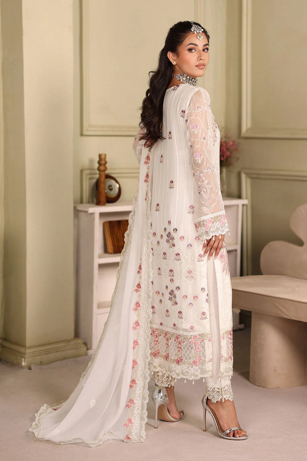 F-2706- Ramsha